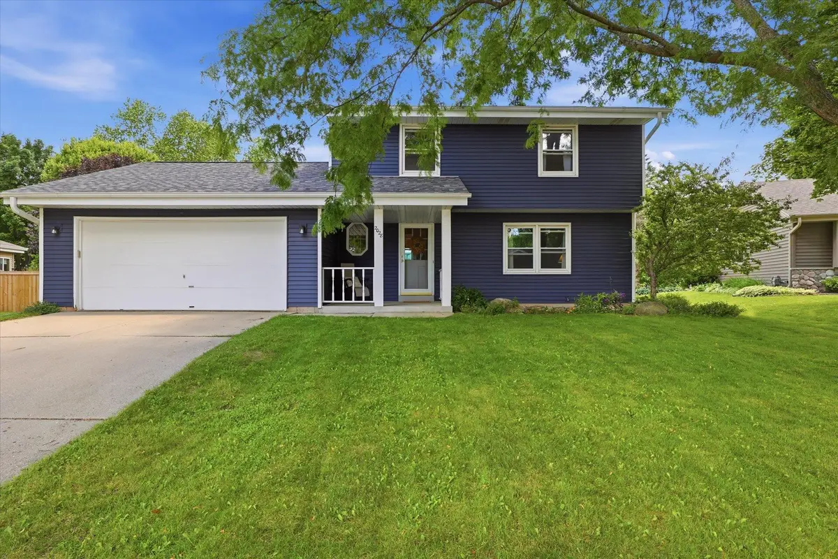2028 Chapman Dr, Waukesha, WI 53189 - #1