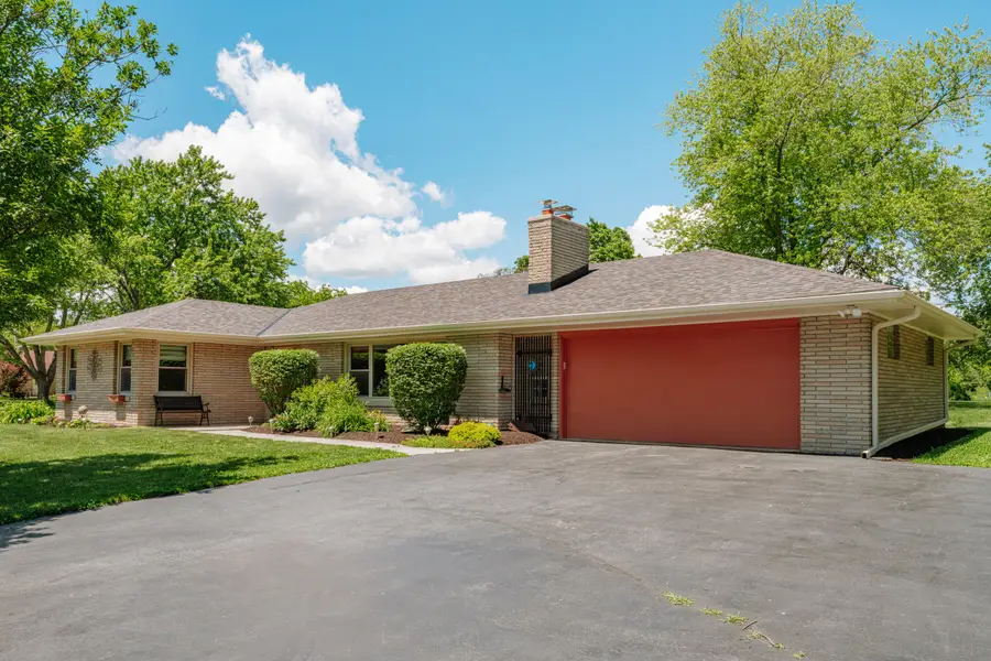 N68W15240 Prudence Dr, Menomonee Falls, WI 53051 - #2