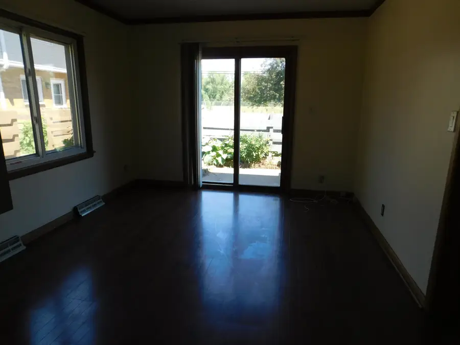 8622 W Villard Ave, Milwaukee, WI 53225 - #2