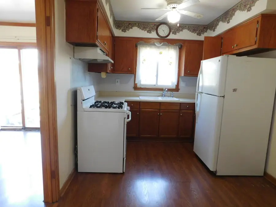 8622 W Villard Ave, Milwaukee, WI 53225 - #3