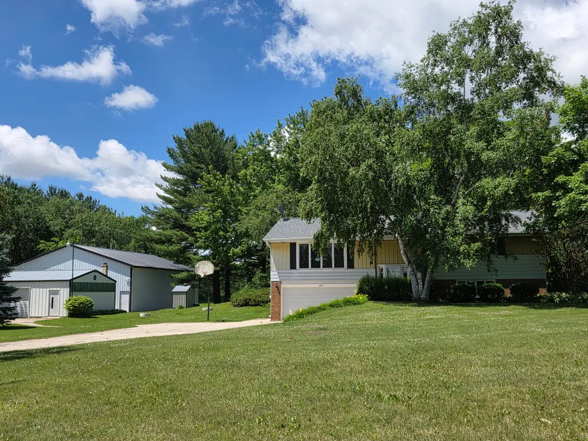 6051 Blueberry Rd, Addison, WI 53002 - #1