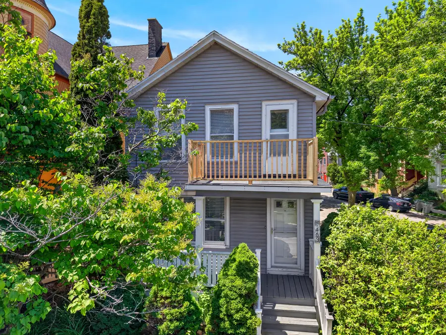 1463 N Franklin Pl, Milwaukee, WI 53202 - #2