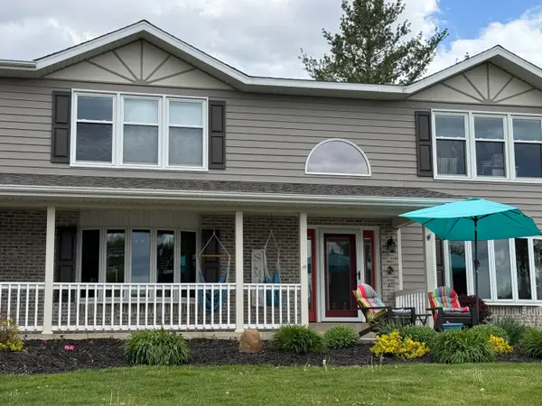 W5247 Plantation Rd, Sugar Creek, WI 53121