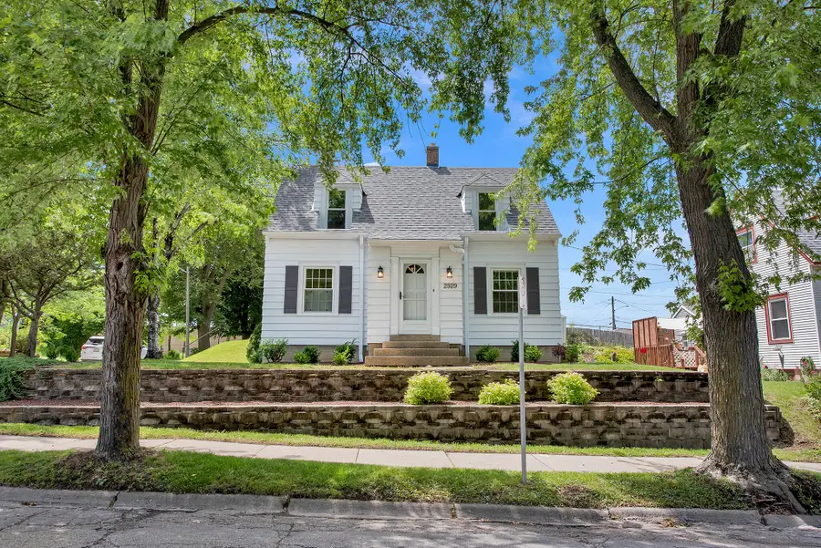 2929 S Ellen St, Milwaukee, WI 53207 - #2