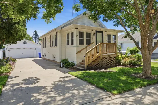7207 45th Ave, Kenosha, WI 53142