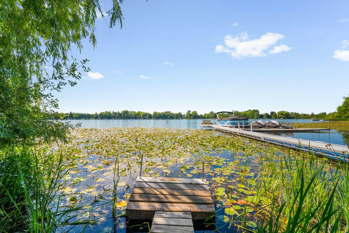 1395 Lakeview Rd, Farmington, WI 53090 - #1