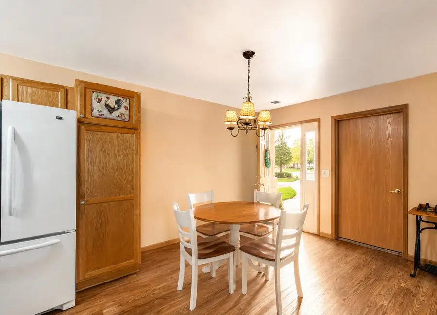 987 Roseland Dr, Kewaskum, WI 53040 - #3