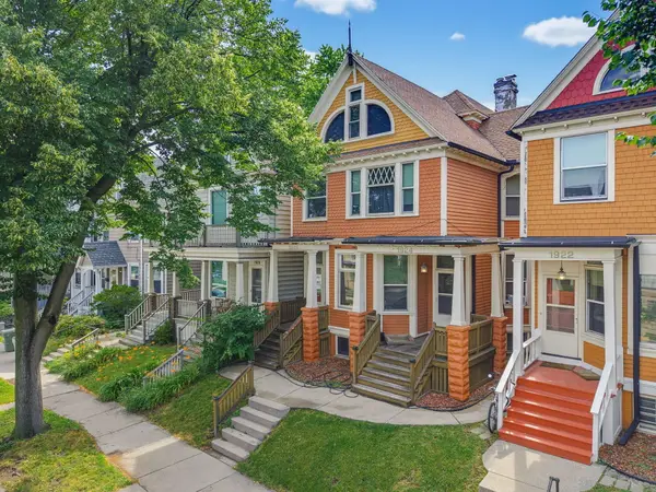 1924 N Oakland Ave, Milwaukee, WI 53202