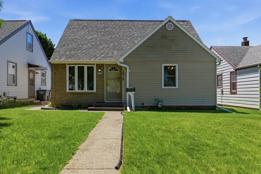 1615 Ashland Ave, Sheboygan, WI 53081 - #2