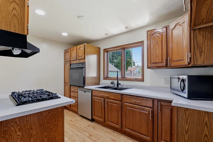 1615 Ashland Ave, Sheboygan, WI 53081 - #3