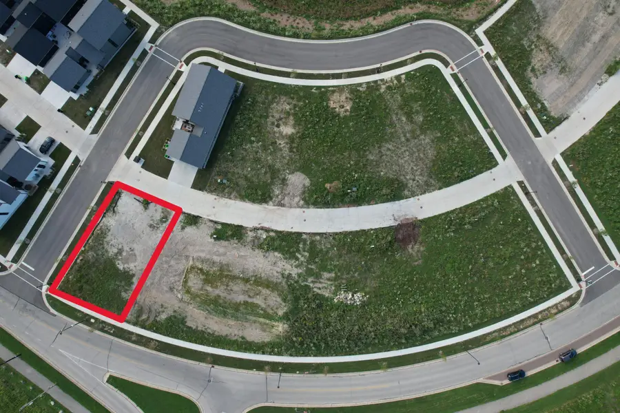 9483 E Lake Vista Pkwy, Oak Creek, WI 53154 - #2