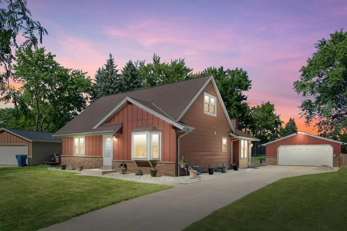 7434 S Logan Ave, Oak Creek, WI 53154 - #1