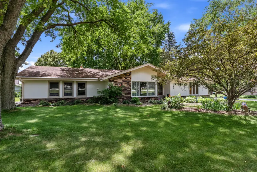 573 Jordan Cir, Colgate, WI 53017 - #2