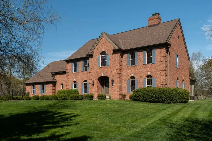 5623 River Hills Rd, Caledonia, WI 53402 - #2