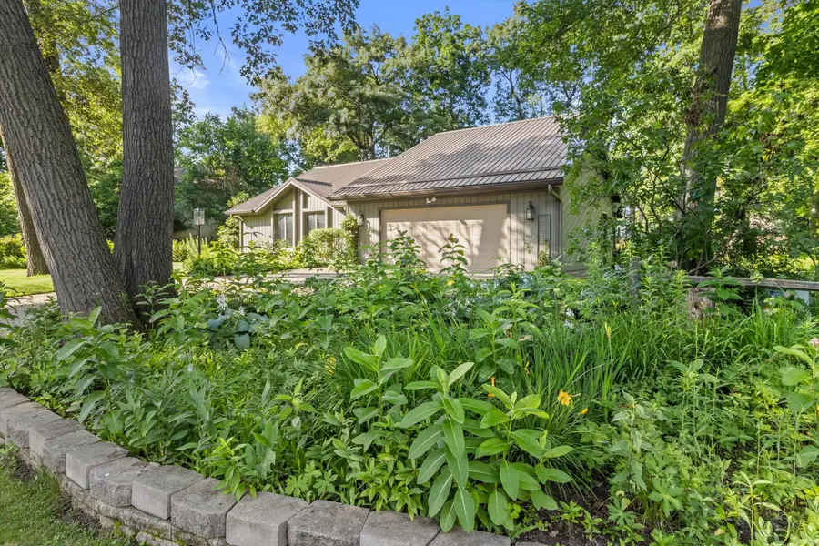 4206 Fox Hills Dr, Janesville, WI 53546 - #2