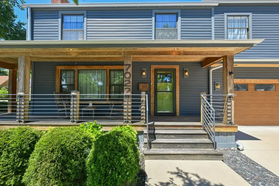 7022 W Clarke St, Wauwatosa, WI 53213 - #3