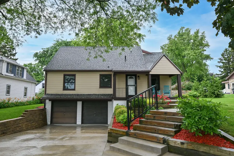1314 S East Ave, Waukesha, WI 53186 - #2