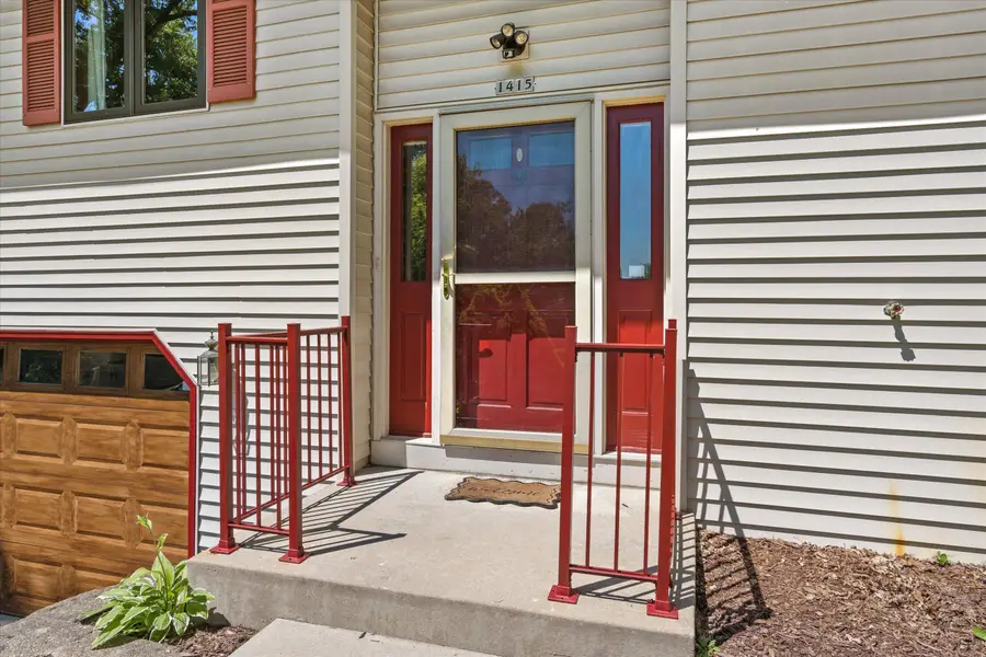 1415 S 167th St, New Berlin, WI 53151 - #3