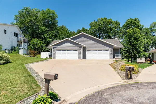 1023 Lincoln St, Onalaska, WI 54650