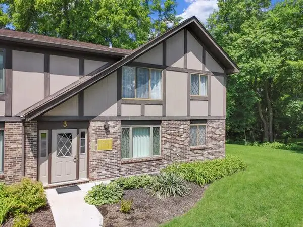 90 Potawatomi Rd, Williams Bay, WI 53191