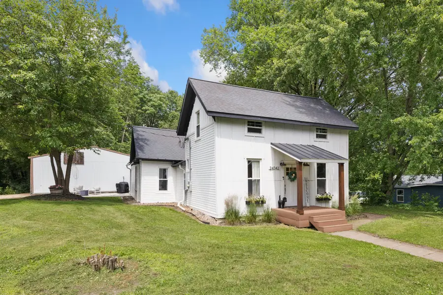 24342 6th St, Trempealeau, WI 54661 - #2