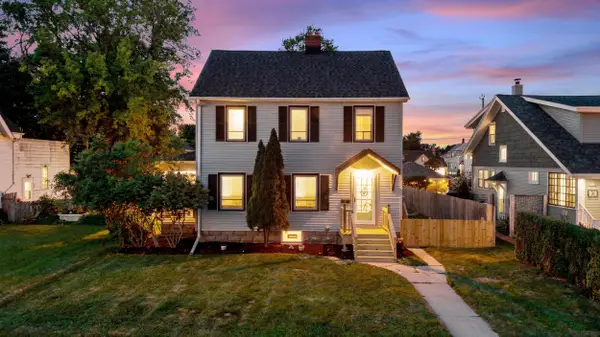 612 Marquette Ave, South Milwaukee, WI 53172