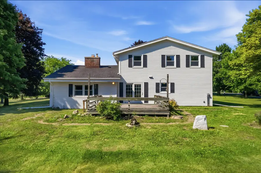 7881 Hill 'n Dale Ct, Cedarburg, WI 53012 - #2