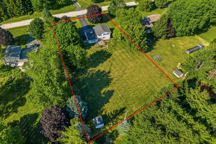 7881 Hill 'n Dale Ct, Cedarburg, WI 53012 - #3