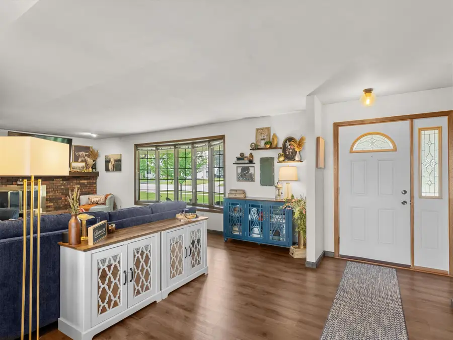 315 S Lincoln Dr, Howards Grove, WI 53083 - #3