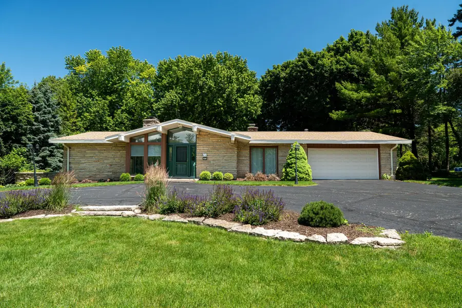 2460 Alta Louise Pkwy, Brookfield, WI 53045 - #3
