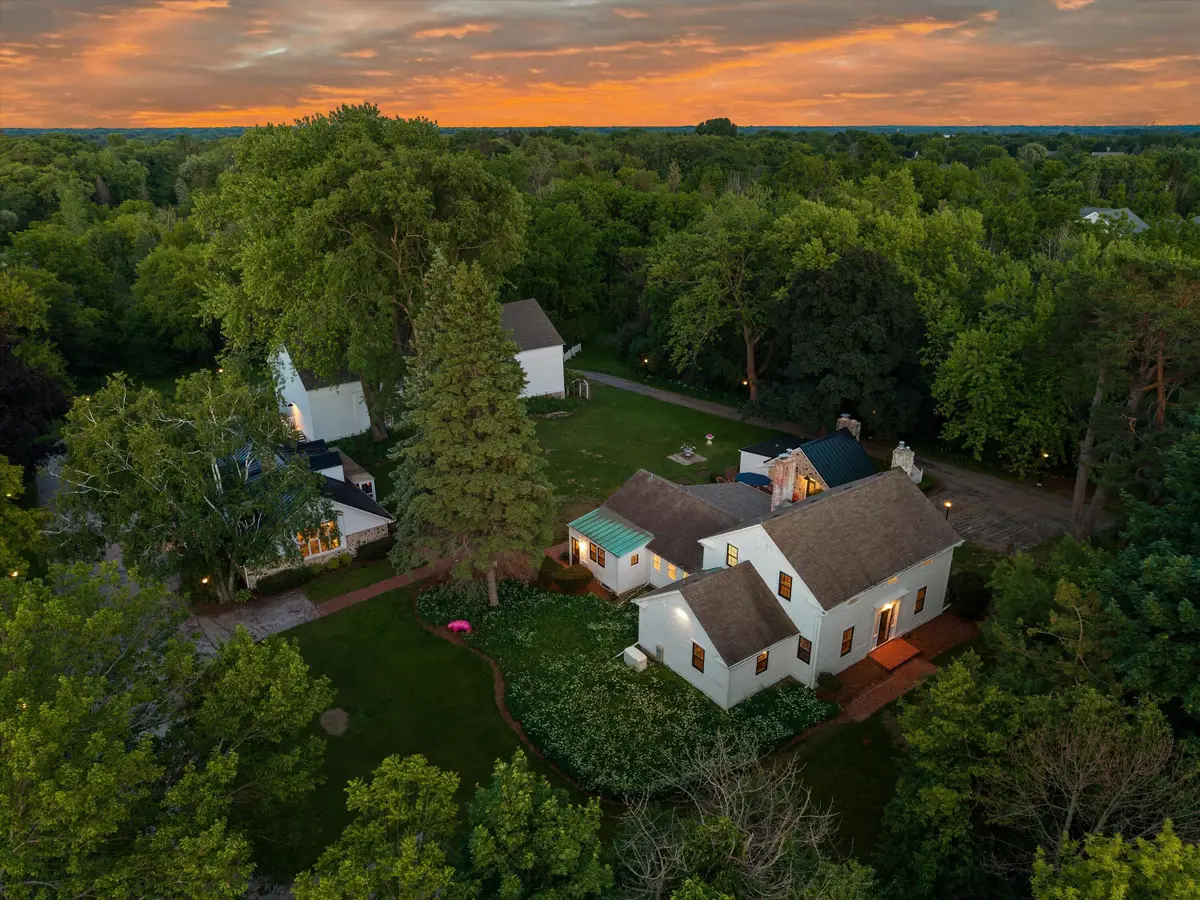 12112 N Wauwatosa Rd, Mequon, WI 53097 - #1