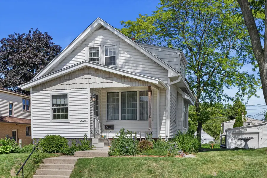2226 S 90th St, West Allis, WI 53227 - #3