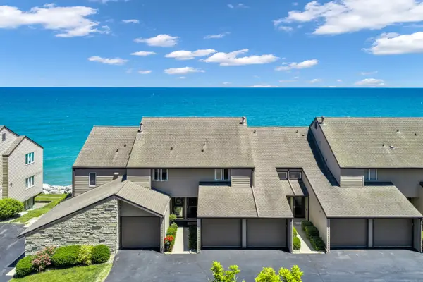 141 S Lakeshore Dr, Somers, WI 53403