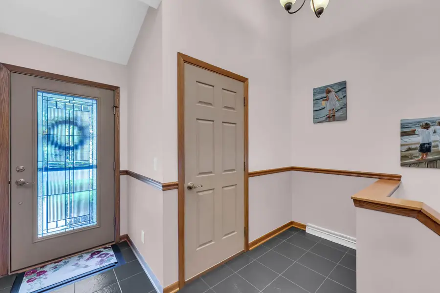 141 S Lakeshore Dr, Somers, WI 53403 - #3