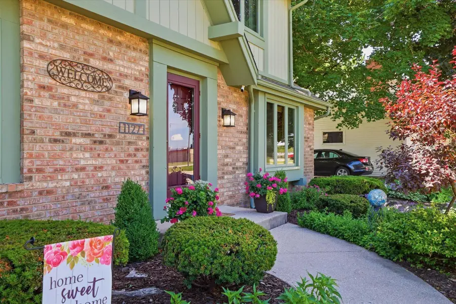 1127 Tenny Ave, Waukesha, WI 53186 - #3
