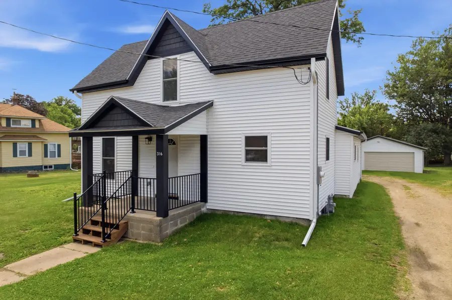 316 N Court St, Sparta, WI 54656 - #2