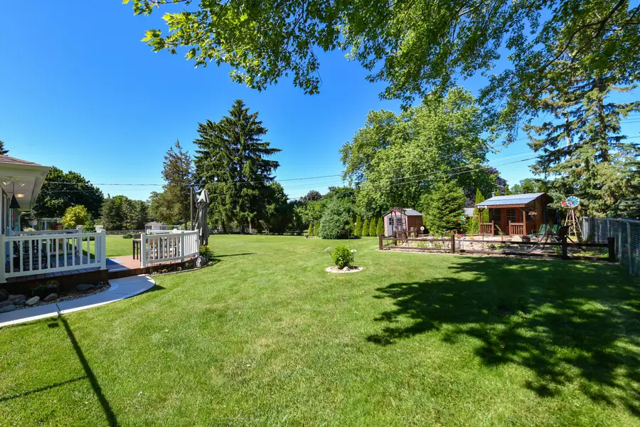 4971 S Jonathan Ln, New Berlin, WI 53151 - #2