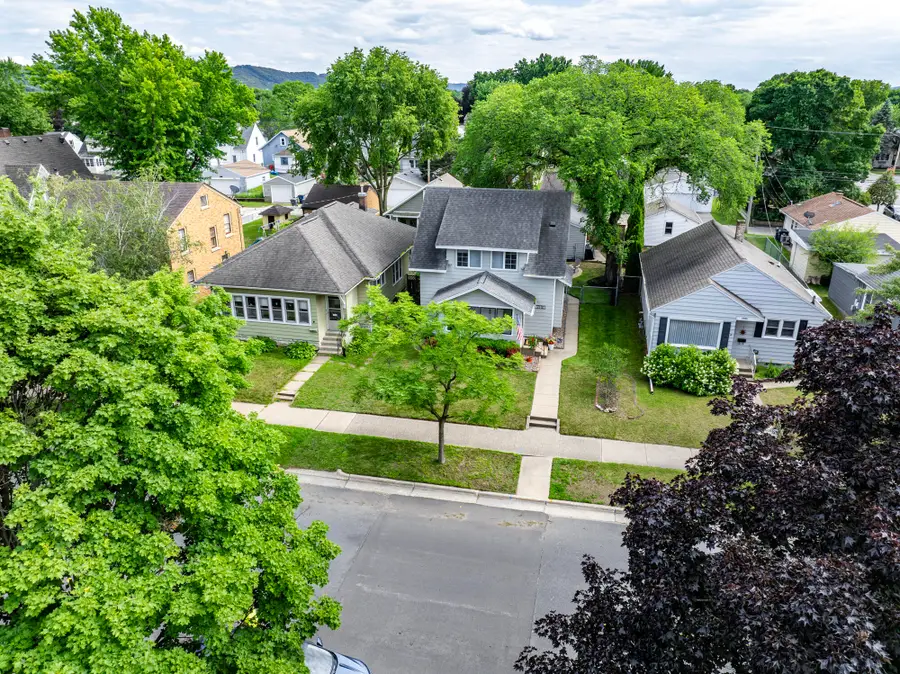 2110 Market St, La Crosse, WI 54601 - #2