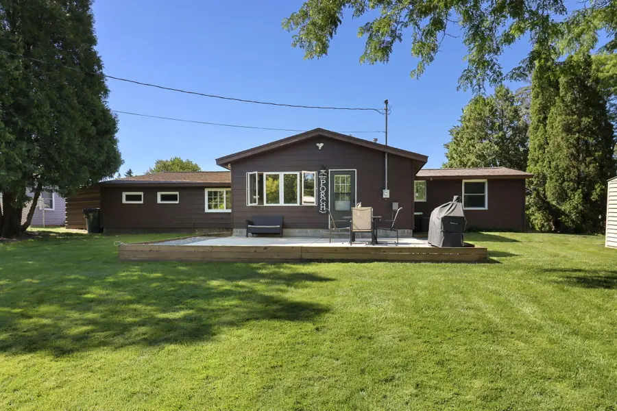 10308 Root River Dr, Caledonia, WI 53108 - #3