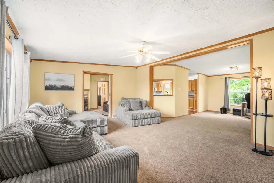 1757 Cedarview Dr, Saint Cloud, WI 53079 - #2