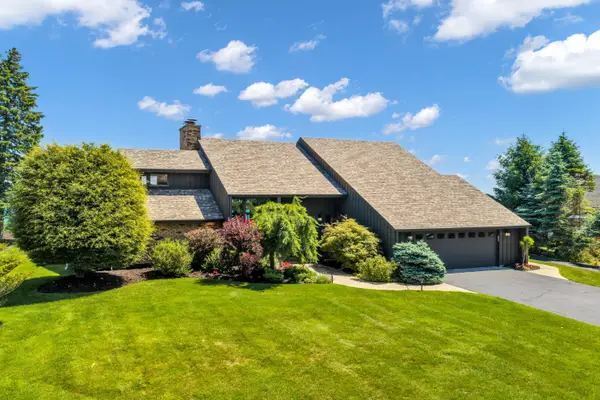 810 Waters Edge Rd, Caledonia, WI 53402