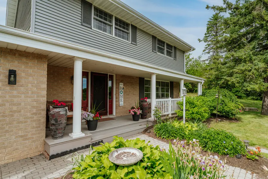 N10W28431 Northview Rd, Delafield, WI 53188 - #2