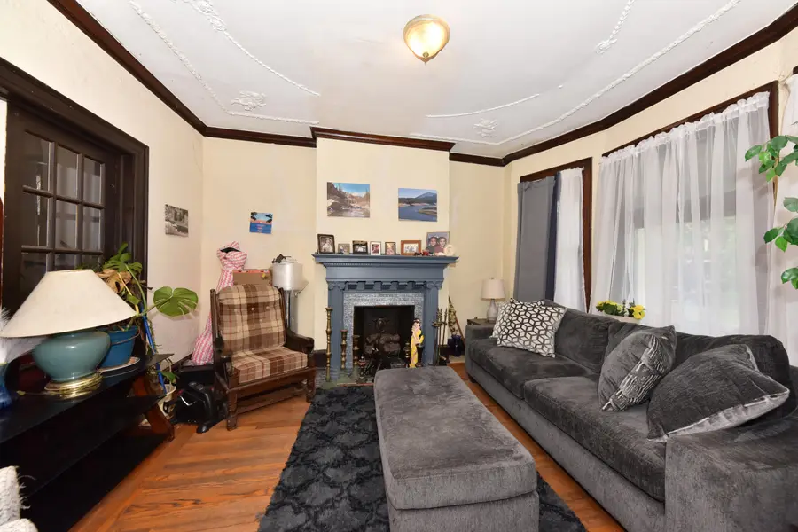 2926 W Mckinley Blvd, Milwaukee, WI 53208 - #3