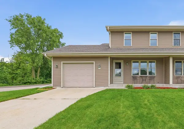 420 Keno Cir, Horicon, WI 53032