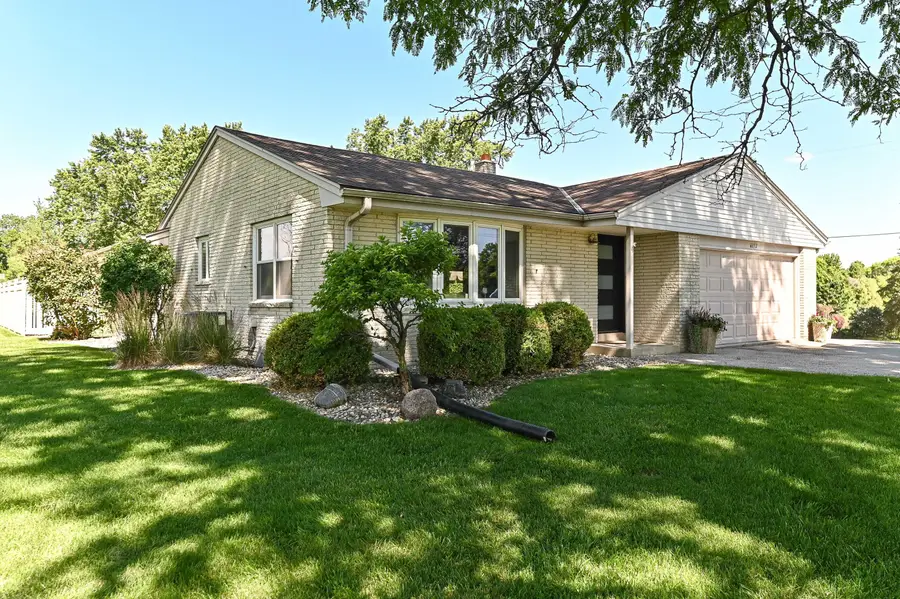 6652 Big Bend Rd, Waterford, WI 53185 - #2