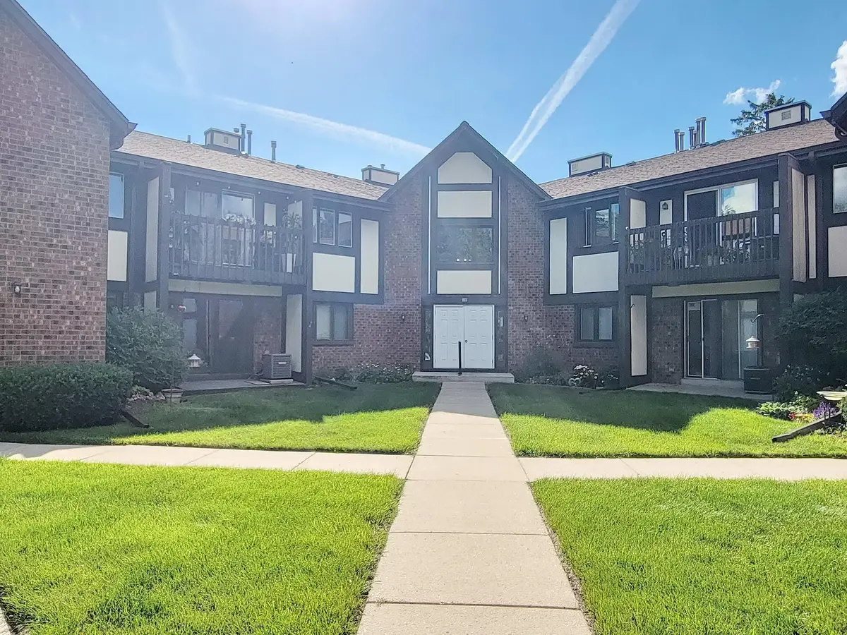 508 S Rochester St, Mukwonago, WI 53149 - #1