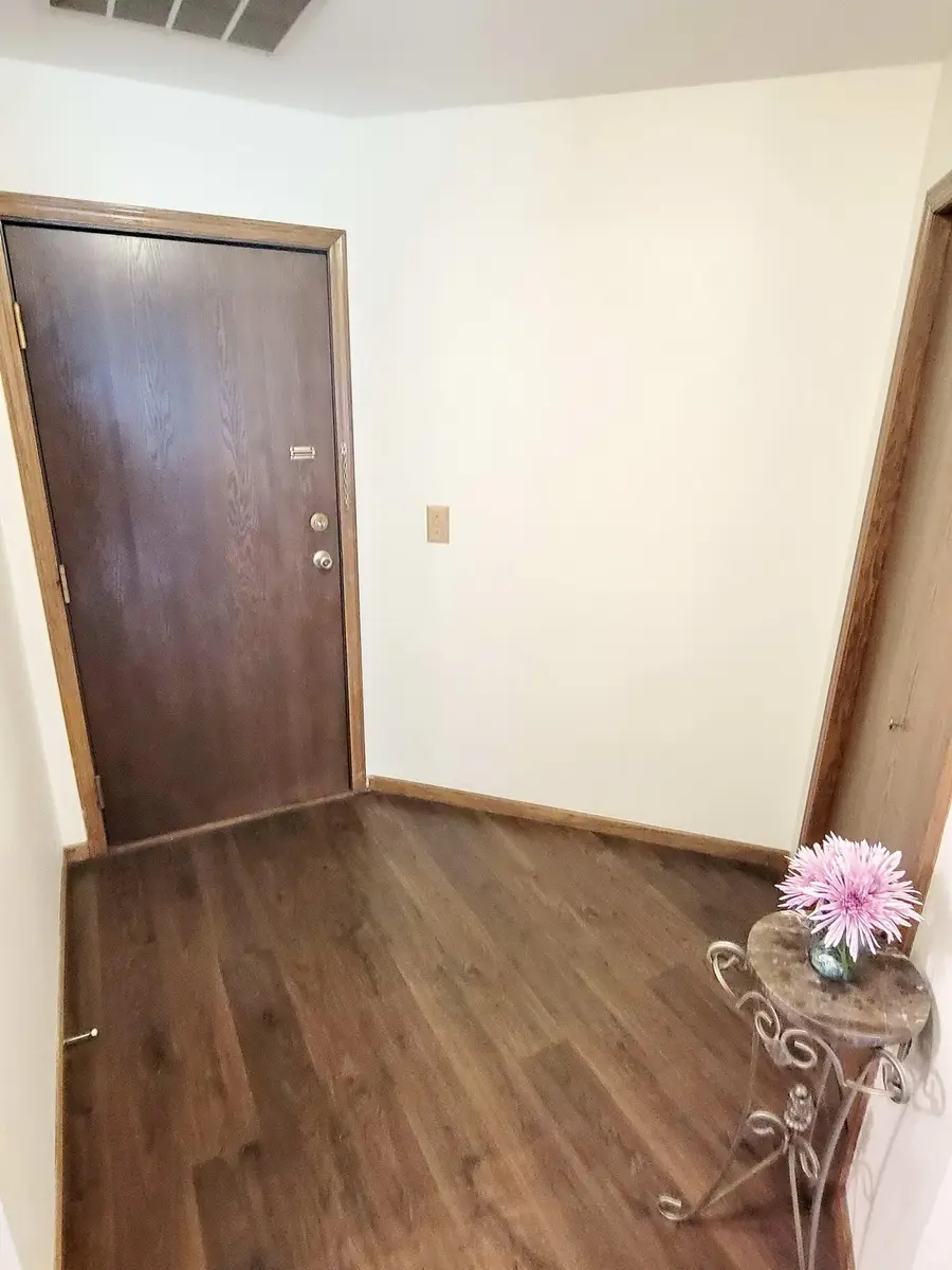 508 S Rochester St, Mukwonago, WI 53149 - #3