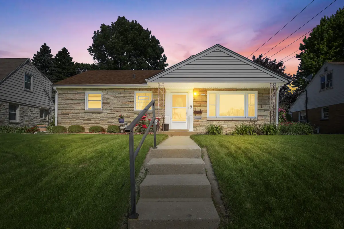 4310 W Anthony Dr, Greenfield, WI 53219 - #1
