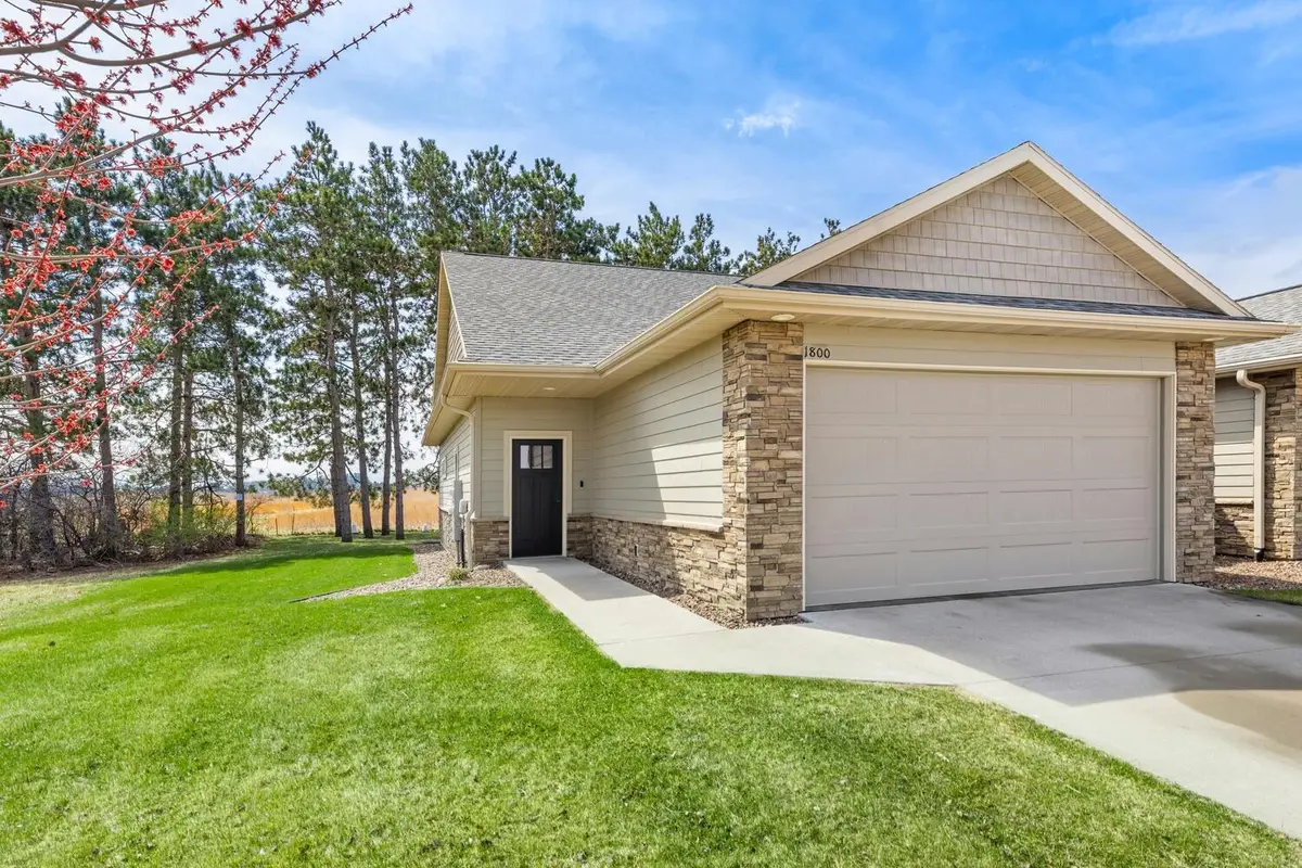 1800 Prairie Pl, Holmen, WI 54636 - #1
