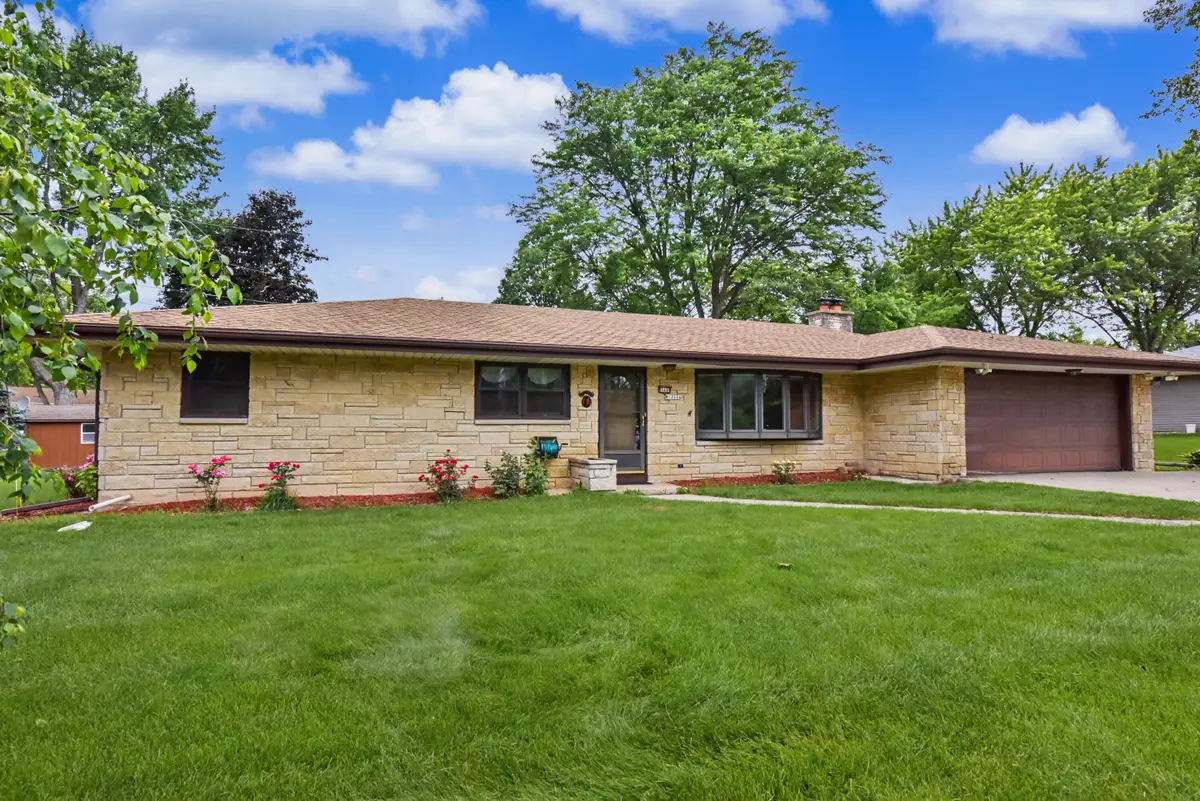 S68W13026 Bristlecone Ln, Muskego, WI 53150 - #1